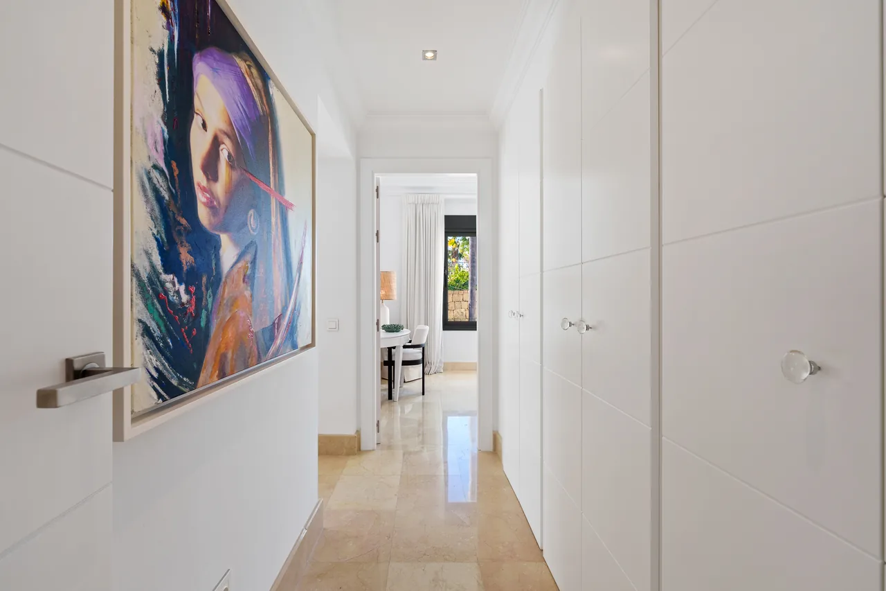 4-bedroom villa in La Quinta with private pool and private garden — image 108