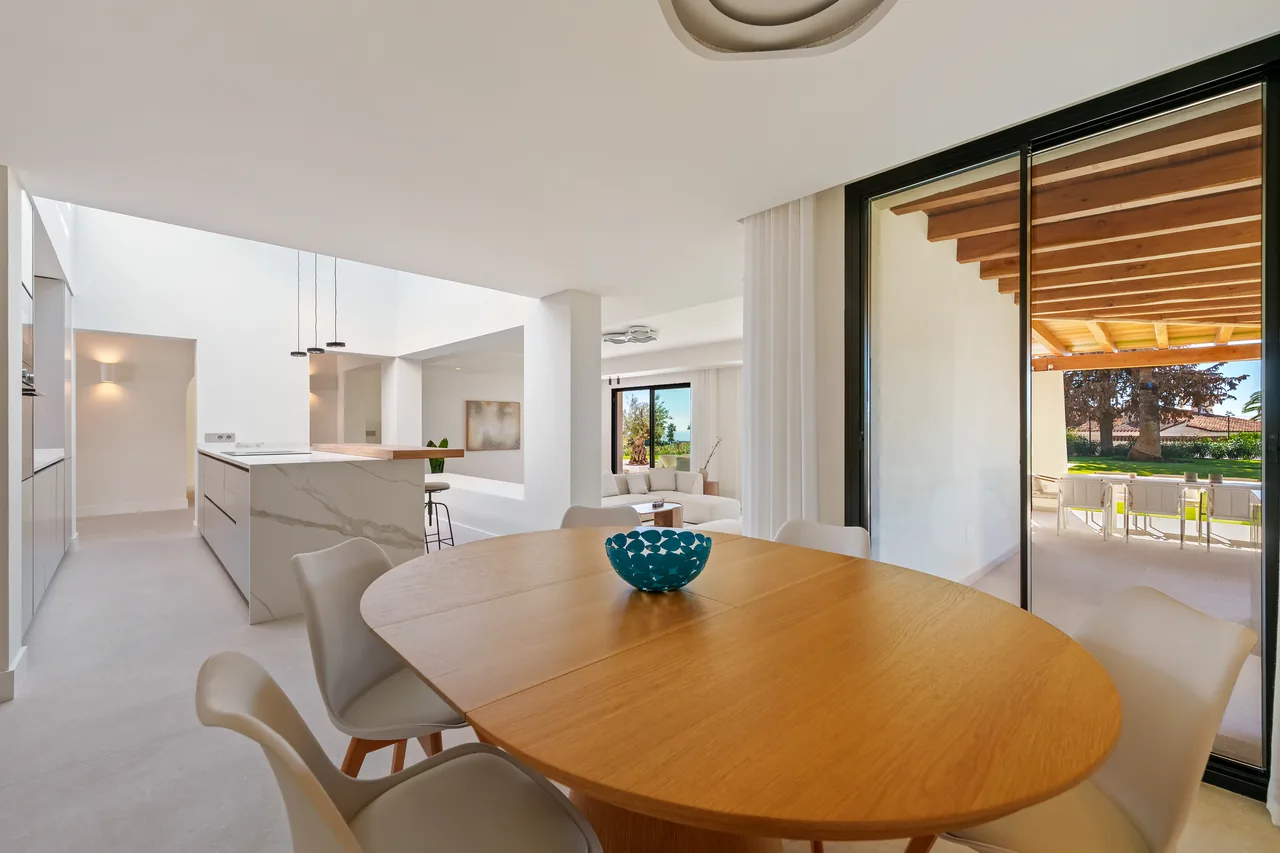 5-bedroom villa in El Rosario with private pool and private garden — image 2