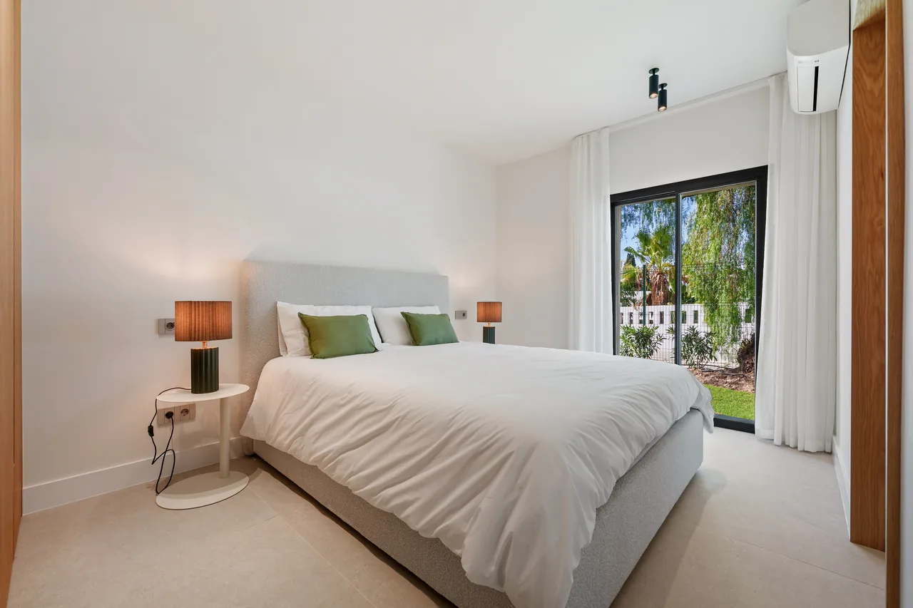 5-bedroom villa in El Rosario with private pool and private garden — image 6