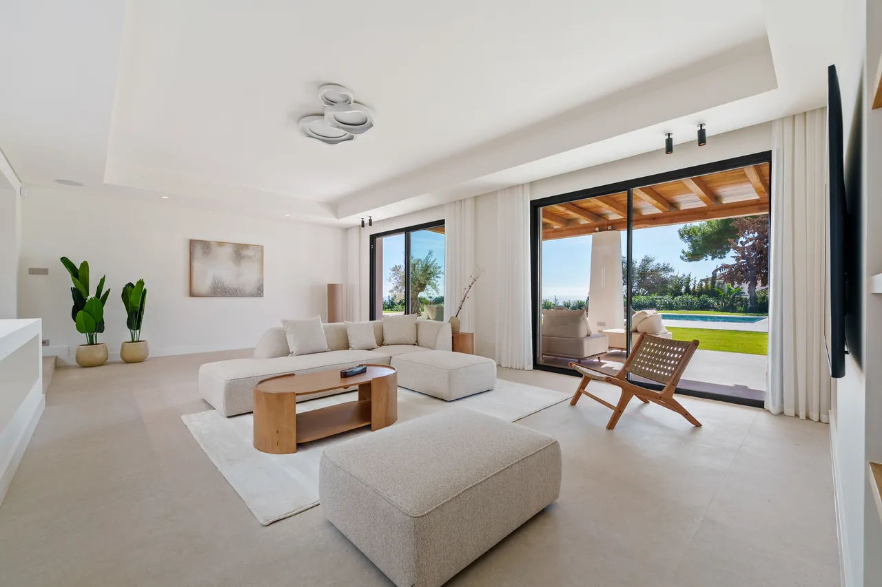 5-bedroom villa in El Rosario with private pool and private garden — image 13