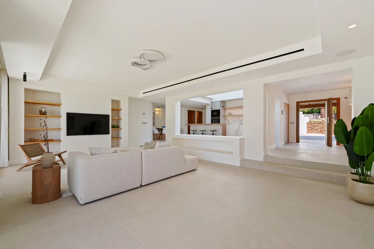 5-bedroom villa in El Rosario with private pool and private garden — image 15
