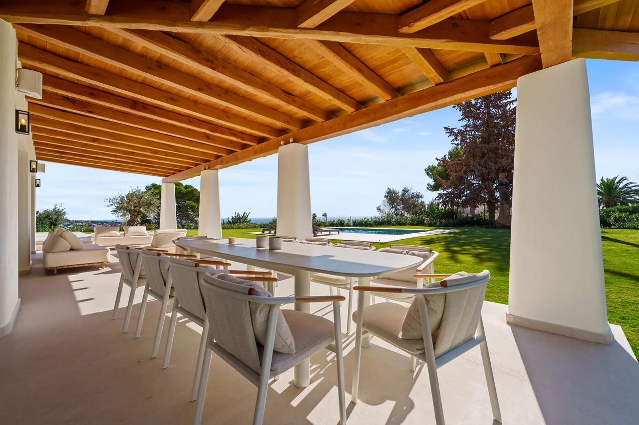 5-bedroom villa in El Rosario with private pool and private garden — image 18