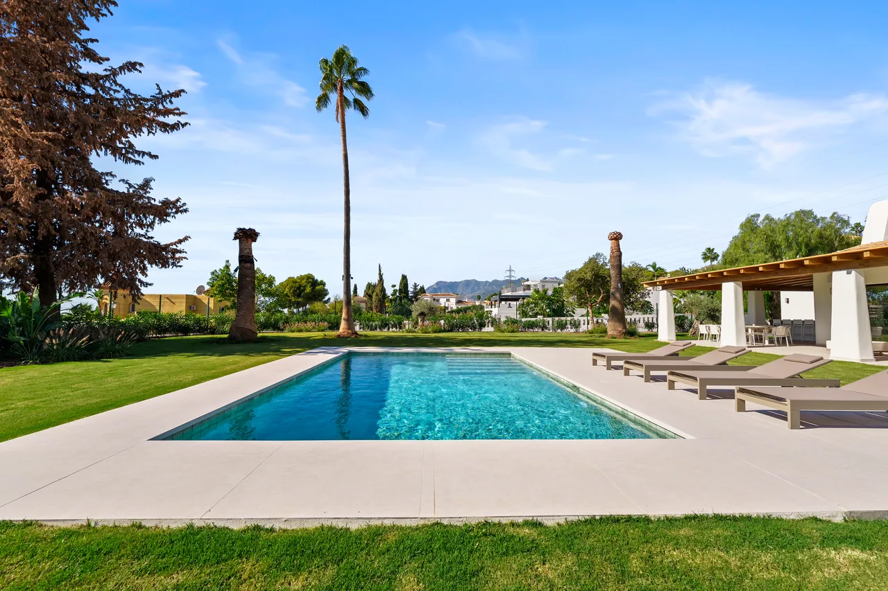 5-bedroom villa in El Rosario with private pool and private garden — image 21