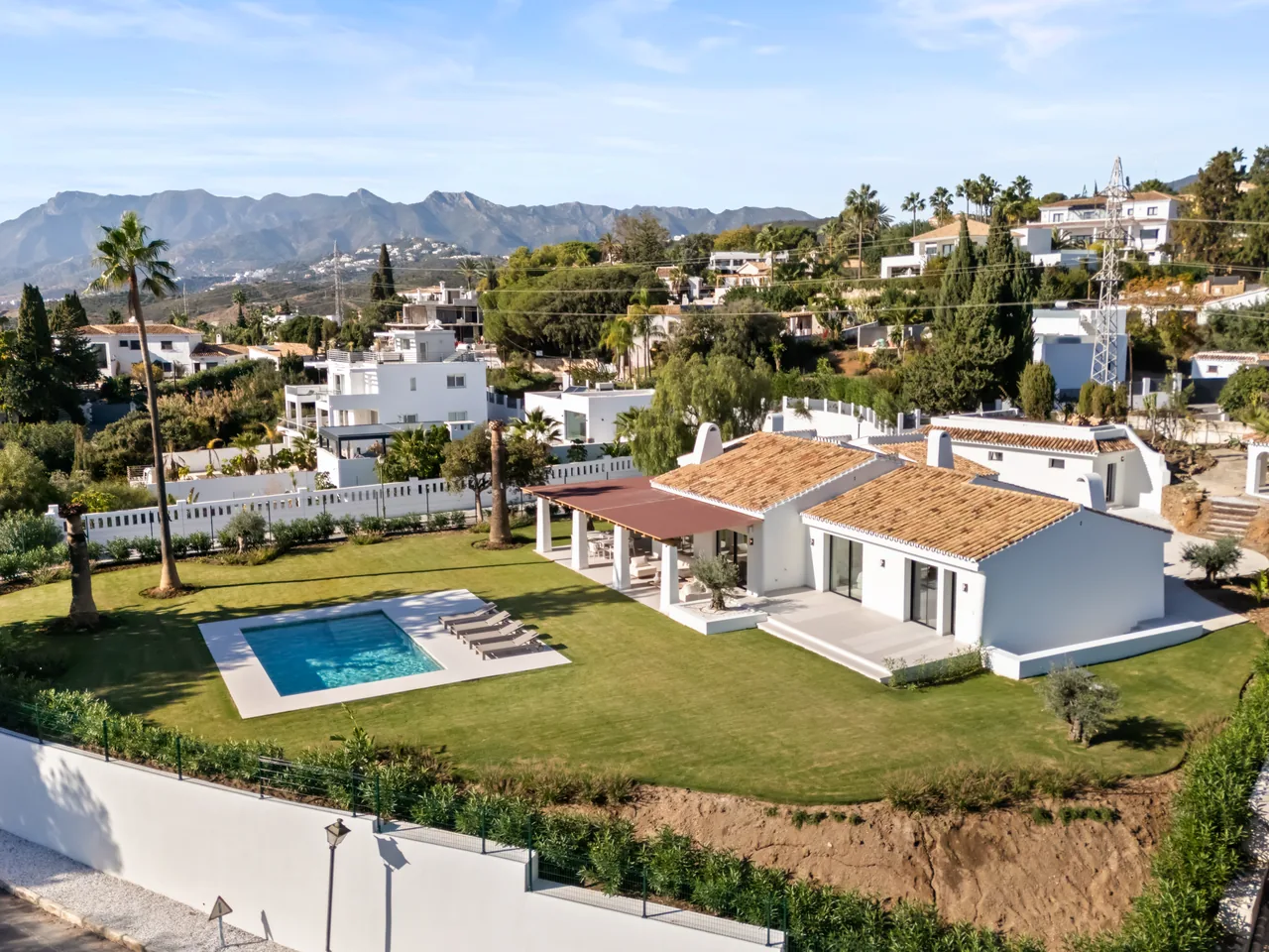 5-bedroom villa in El Rosario with private pool and private garden — image 28