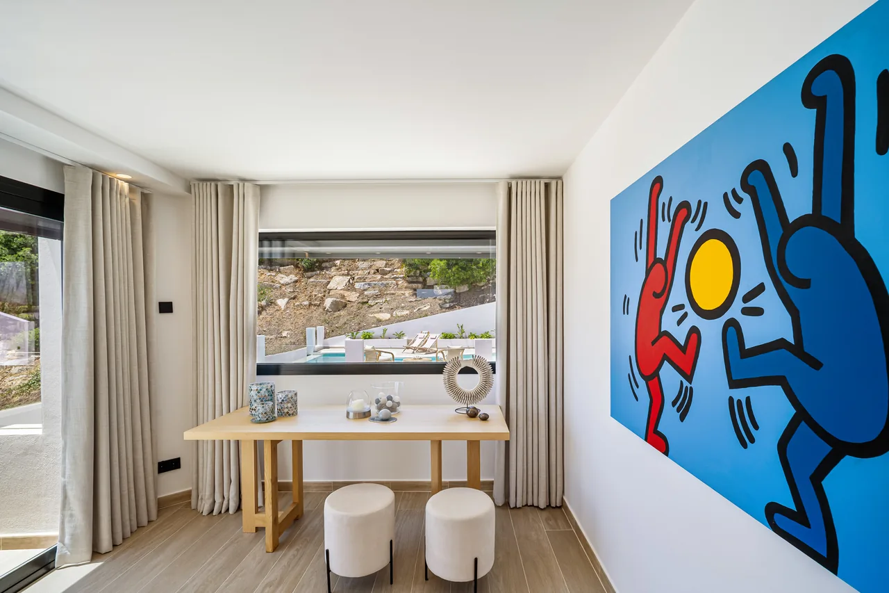 5-bedroom villa in Las Lomas de Nueva with private pool and private garden — image 6