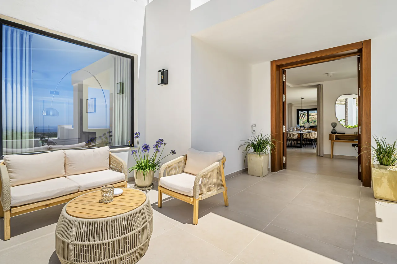 5-bedroom villa in Las Lomas de Nueva with private pool and private garden — image 43