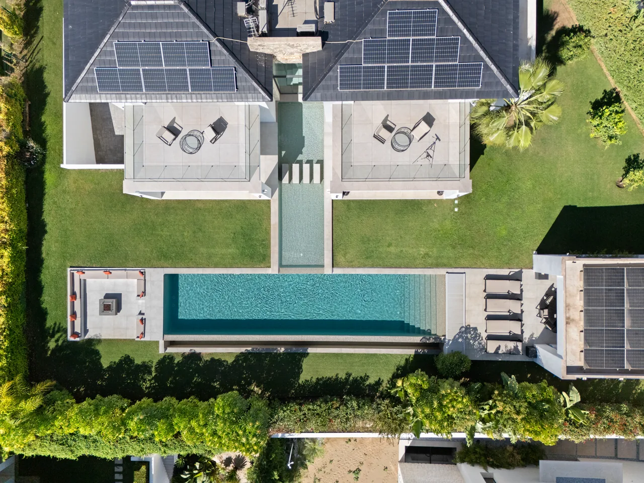 6-bedroom villa in La Quinta with private pool and private garden — image 42