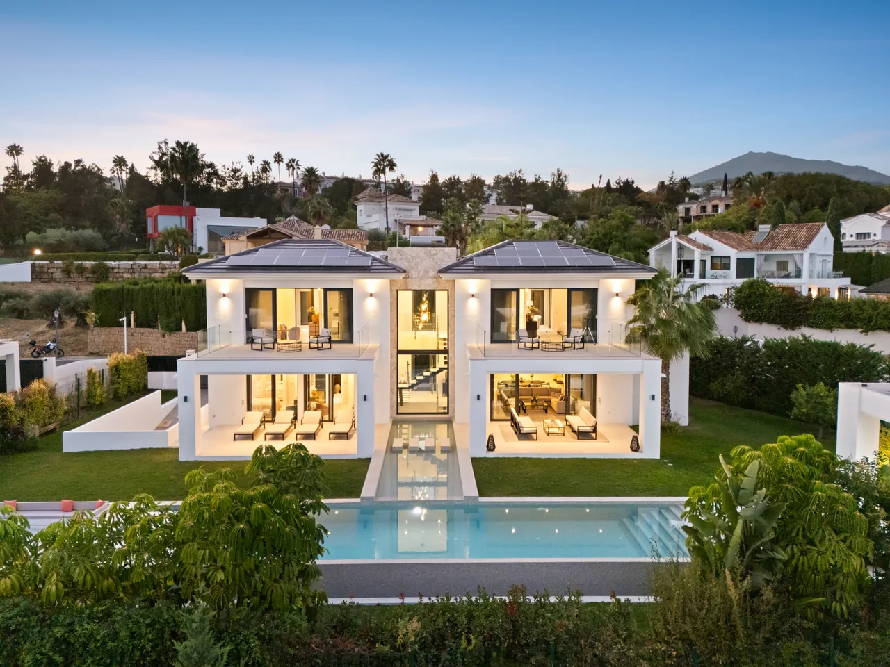 6-bedroom villa in La Quinta with private pool and private garden — image 51