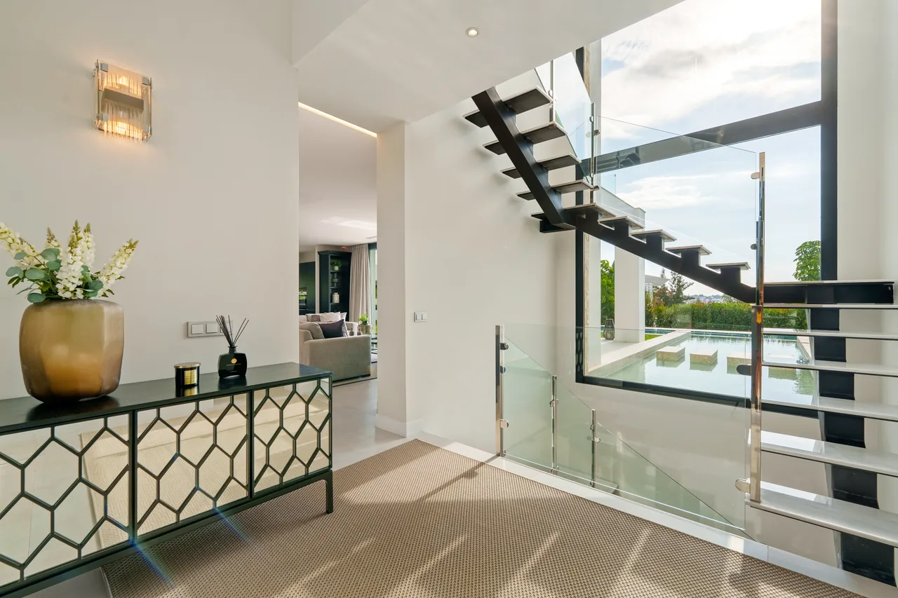 6-bedroom villa in La Quinta with private pool and private garden — image 61