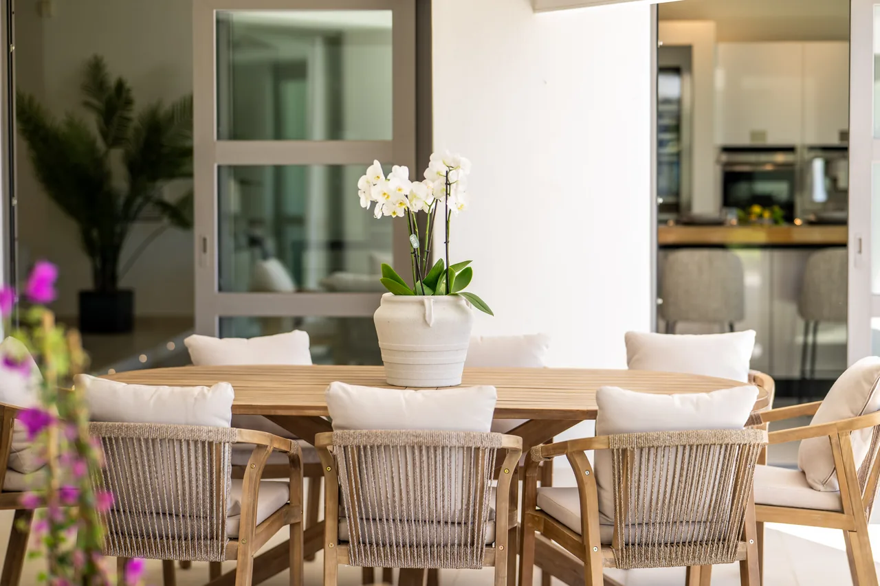 5-bedroom villa in La Cerquilla with private pool and private garden — image 4