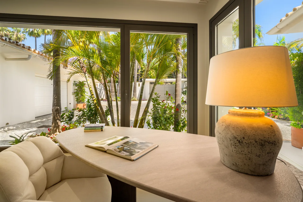 5-bedroom villa in La Cerquilla with private pool and private garden — image 9
