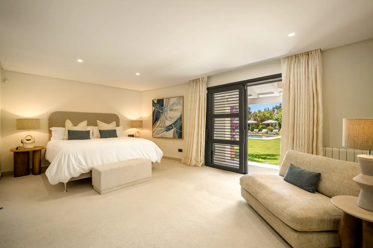 5-bedroom villa in La Cerquilla with private pool and private garden — image 11