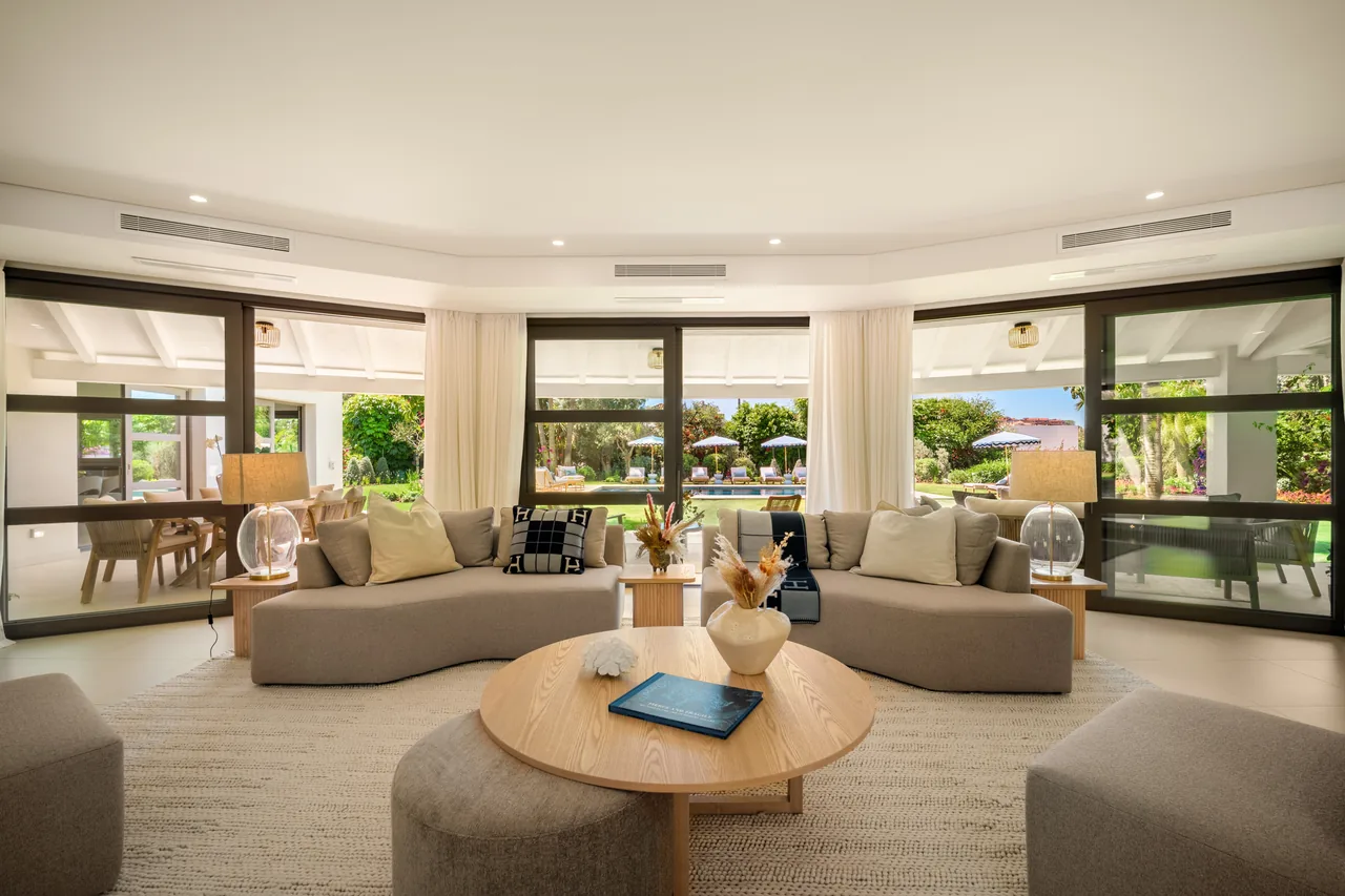 5-bedroom villa in La Cerquilla with private pool and private garden — image 51