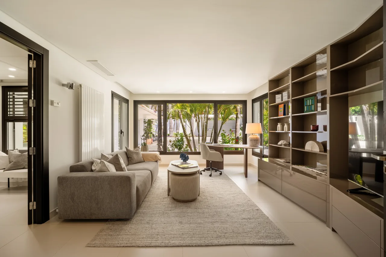 5-bedroom villa in La Cerquilla with private pool and private garden — image 52