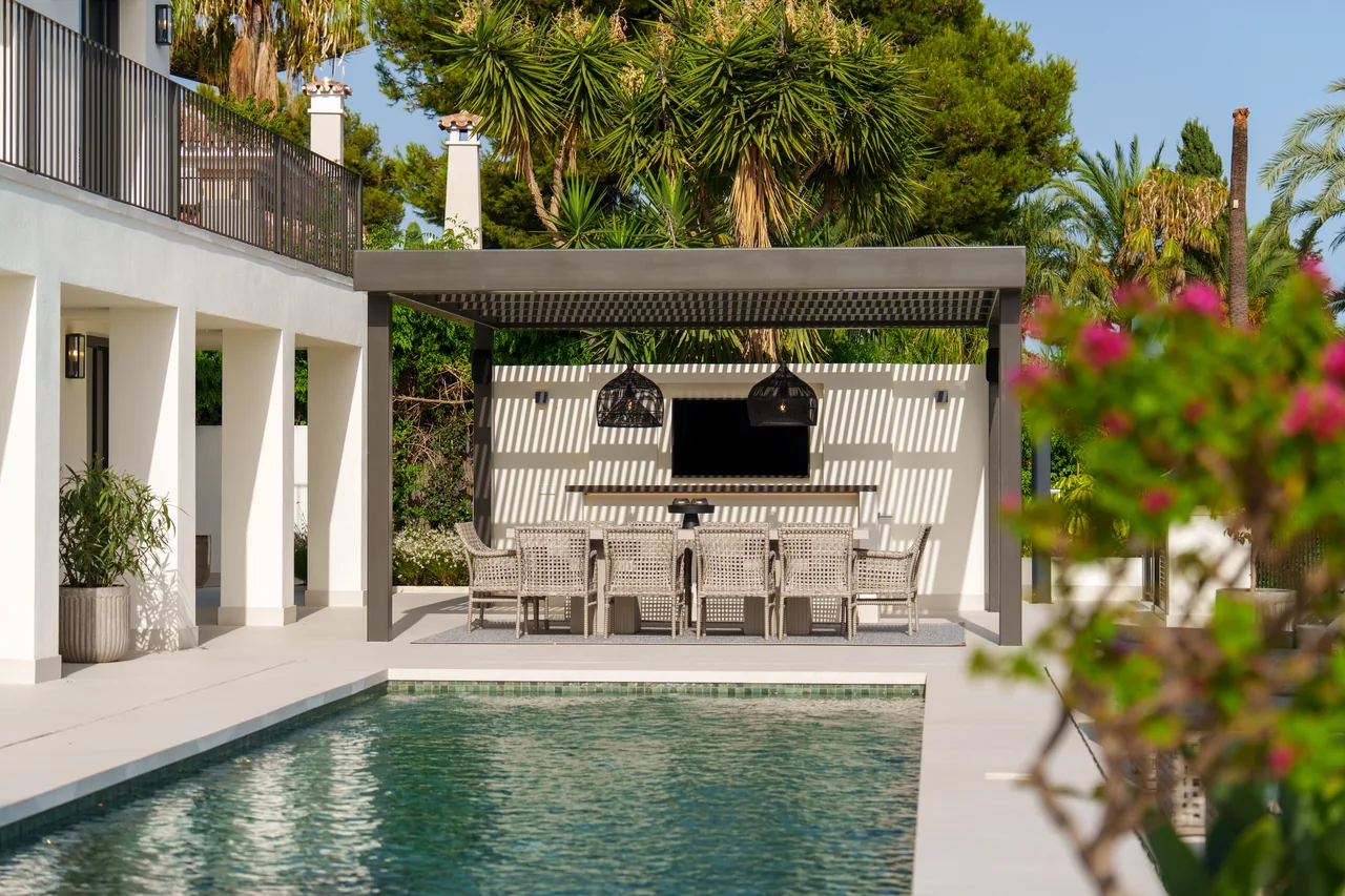 5-bedroom villa in Rocio de Nagüeles with private pool and private garden — image 71