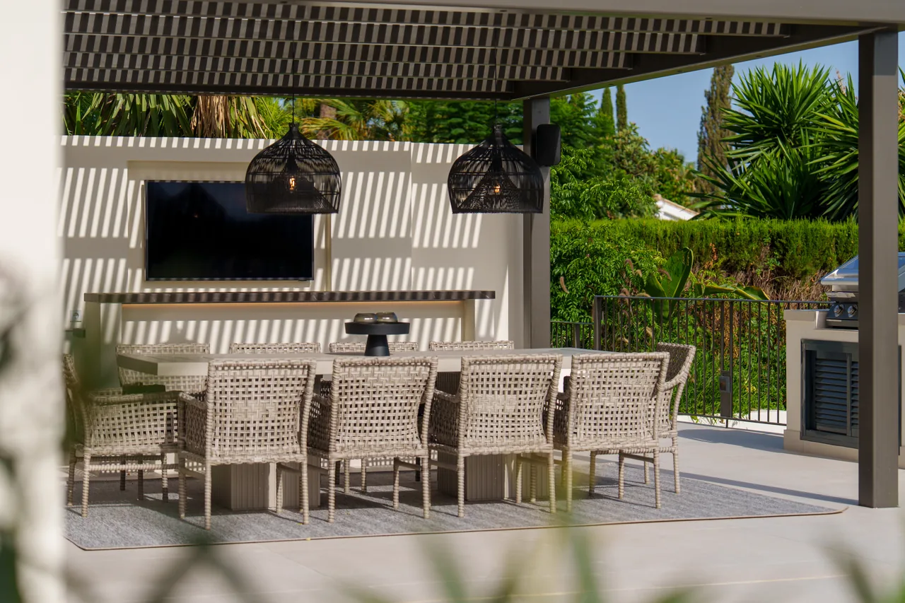 5-bedroom villa in Rocio de Nagüeles with private pool and private garden — image 72