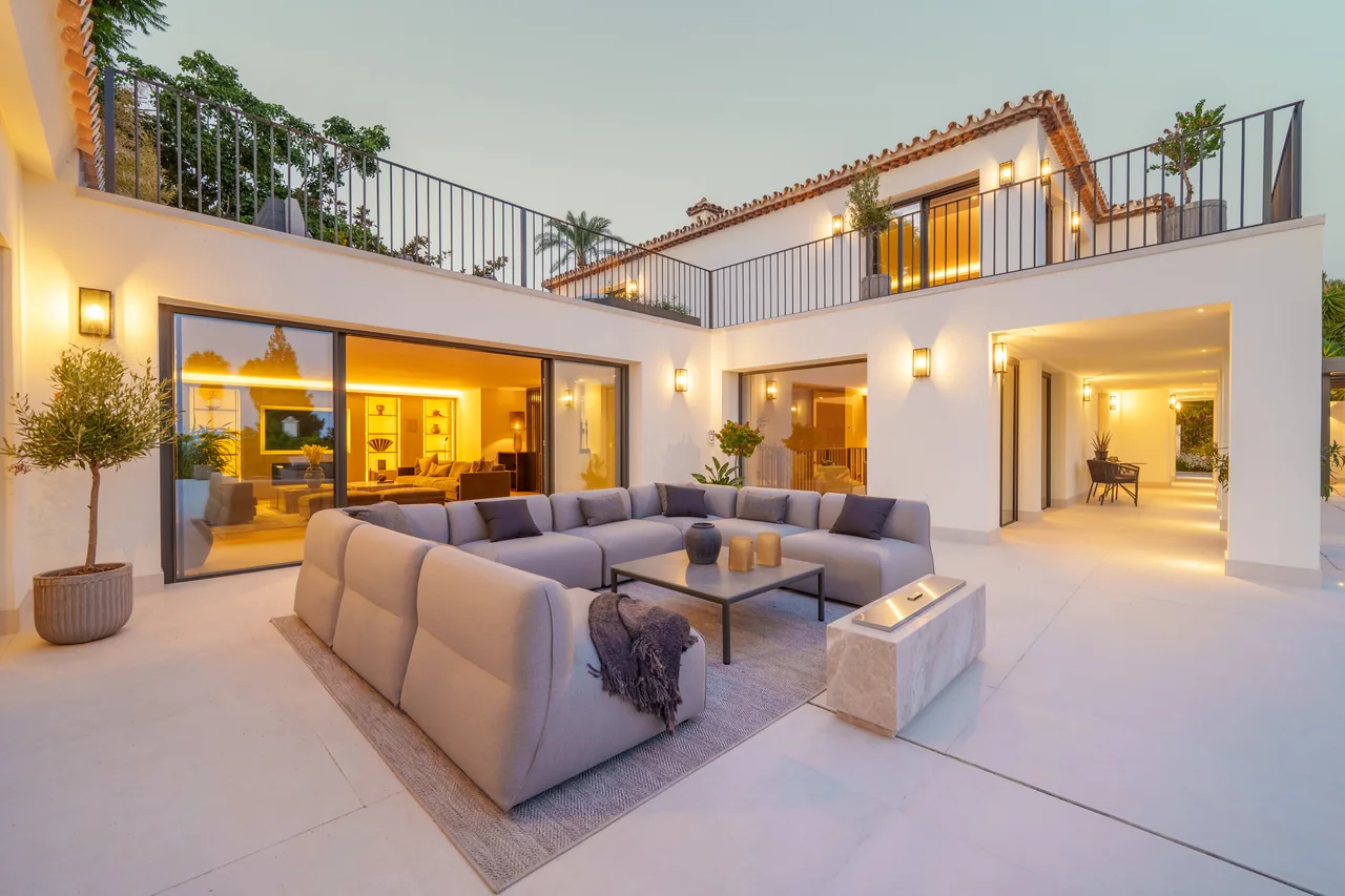 5-bedroom villa in Rocio de Nagüeles with private pool and private garden — image 82