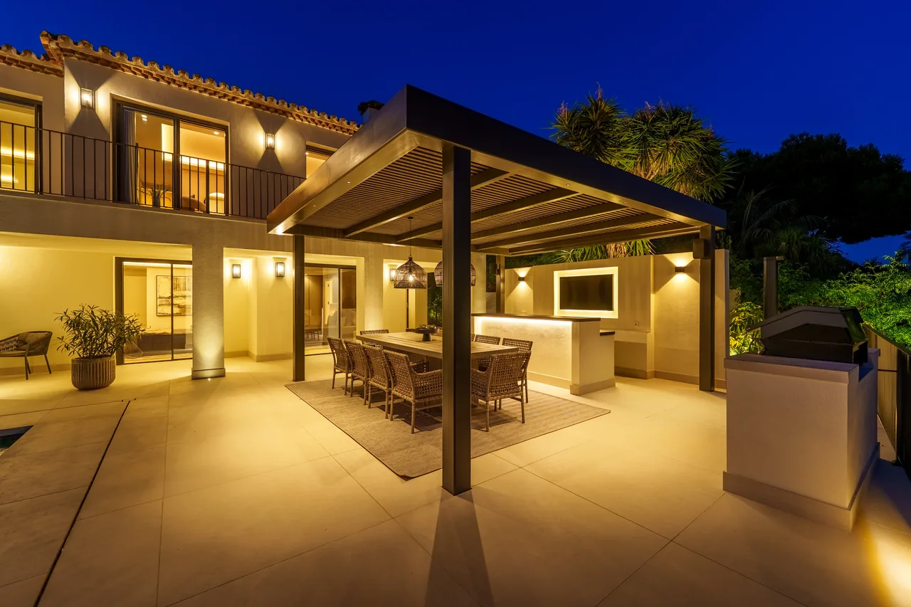 5-bedroom villa in Rocio de Nagüeles with private pool and private garden — image 85