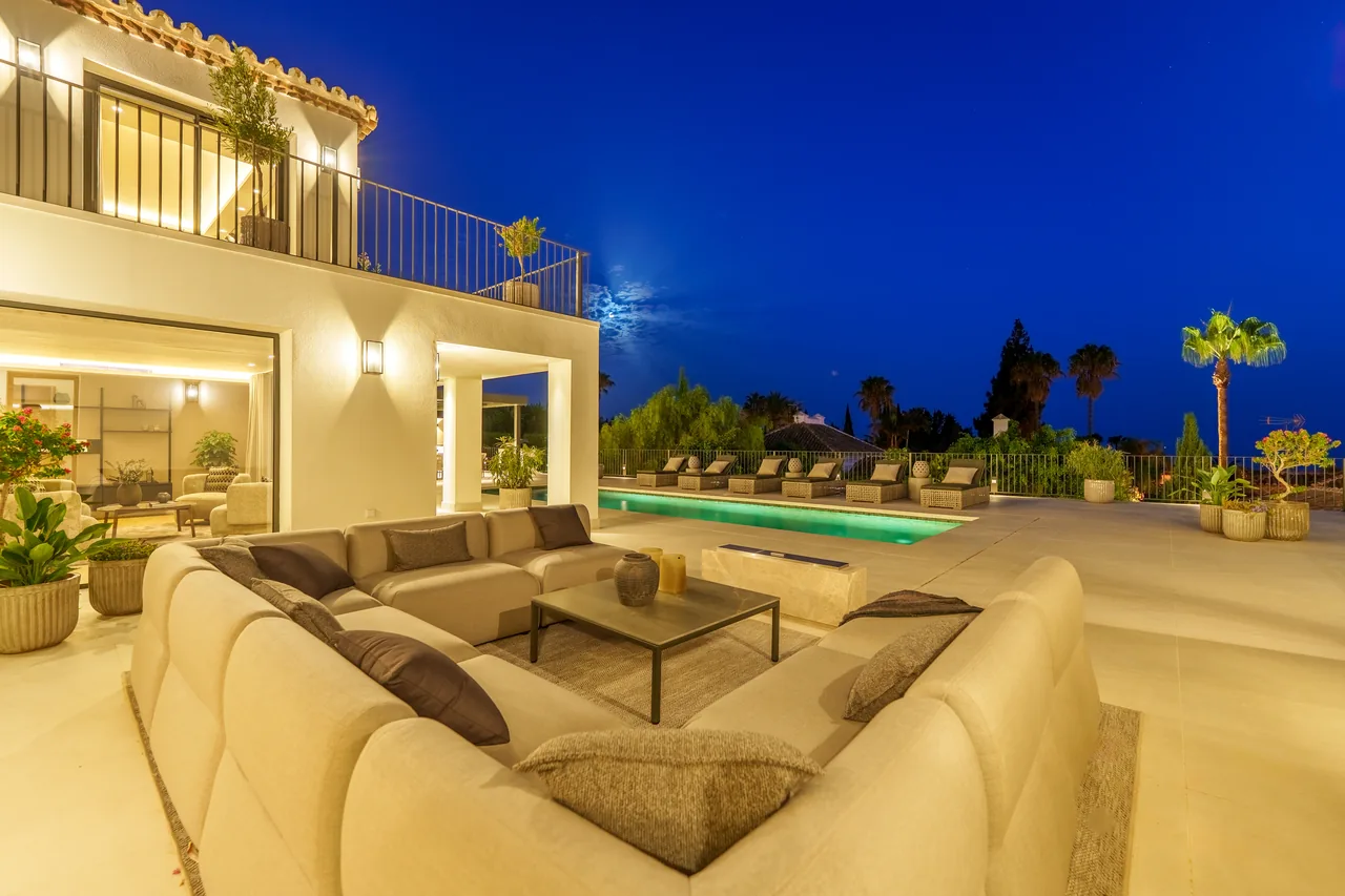 5-bedroom villa in Rocio de Nagüeles with private pool and private garden — image 89